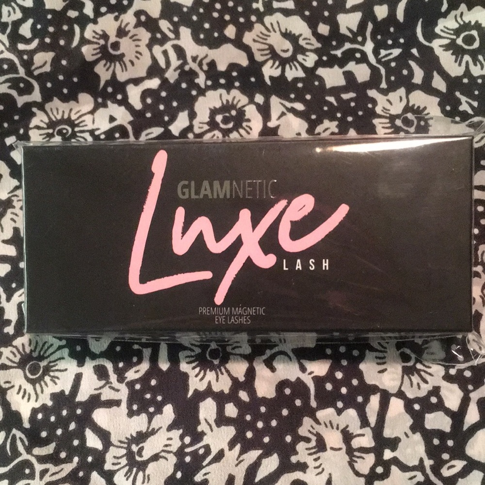 NWT Glamnetic Luxe Magnetic Lashes